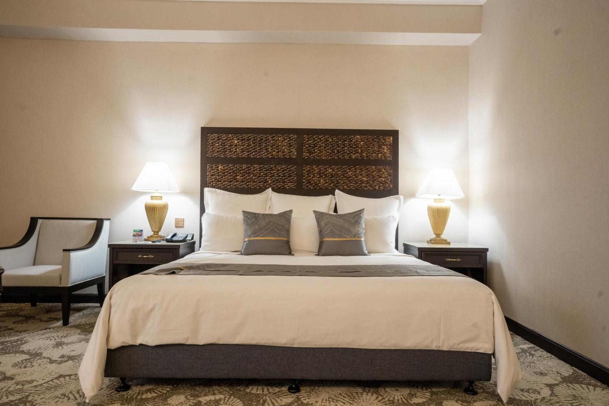 Renai Hotel Kota Bharu Bagian luar foto