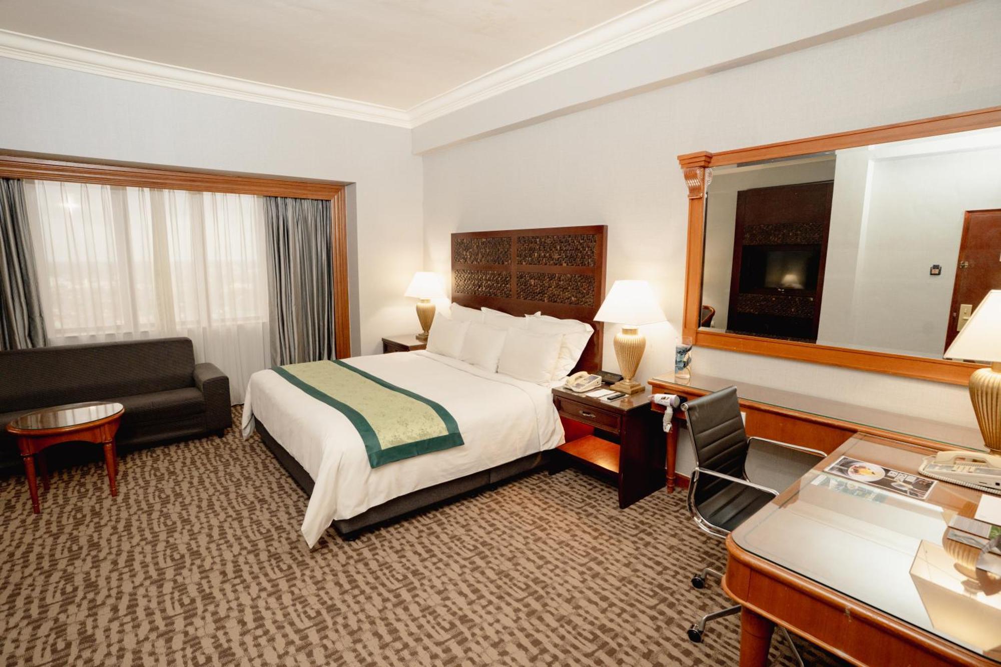 Renai Hotel Kota Bharu Bagian luar foto