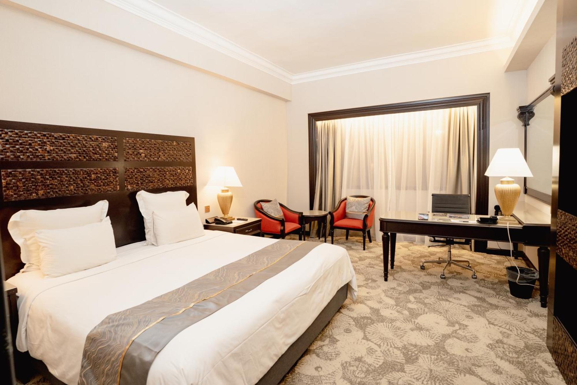 Renai Hotel Kota Bharu Bagian luar foto